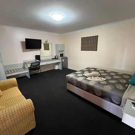 Copper City Motel Кобар Экстерьер фото