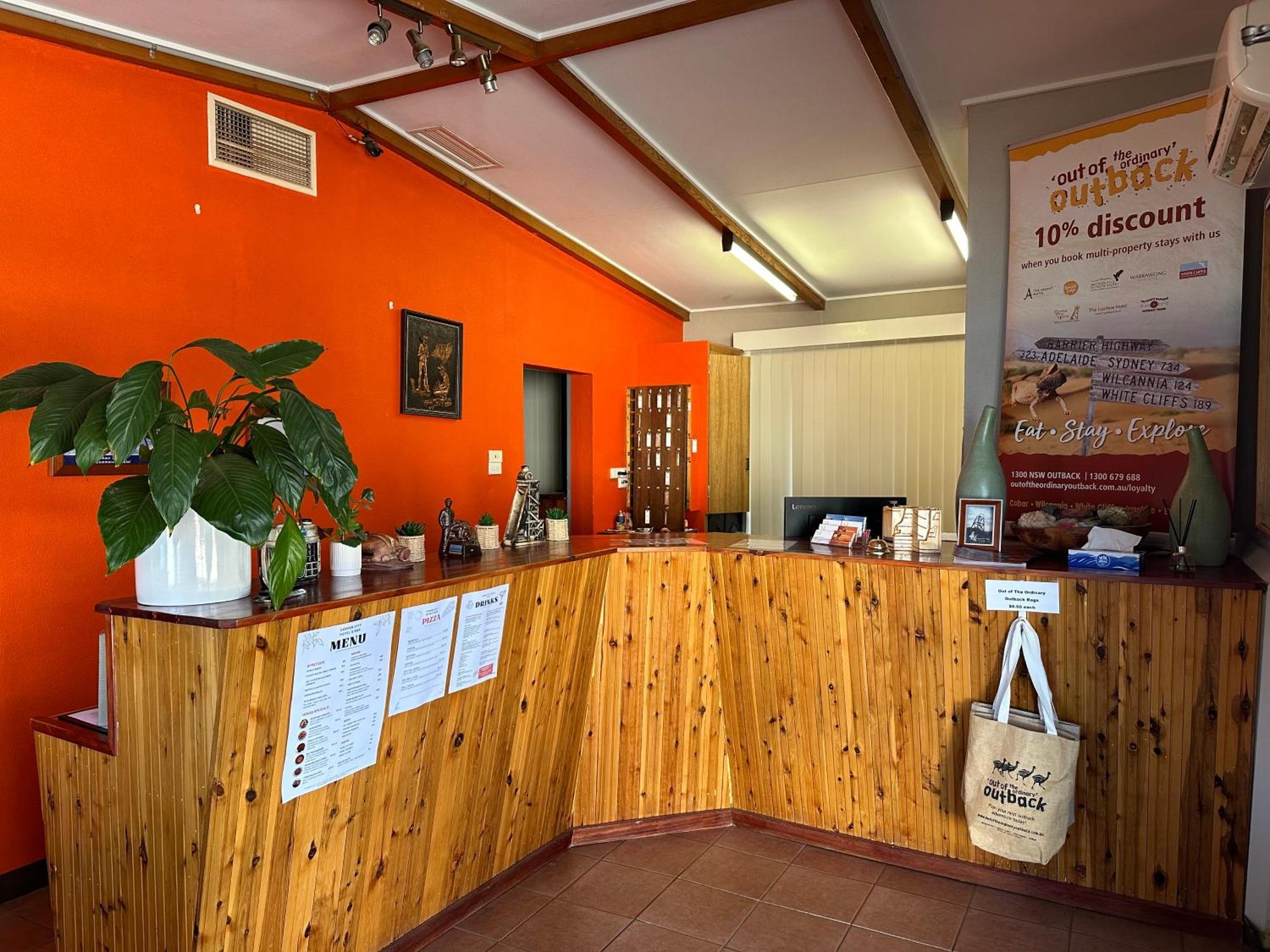Copper City Motel Кобар Экстерьер фото