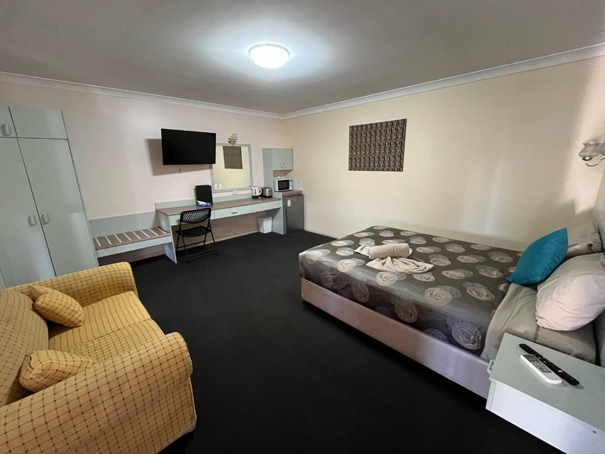 Copper City Motel Кобар Экстерьер фото