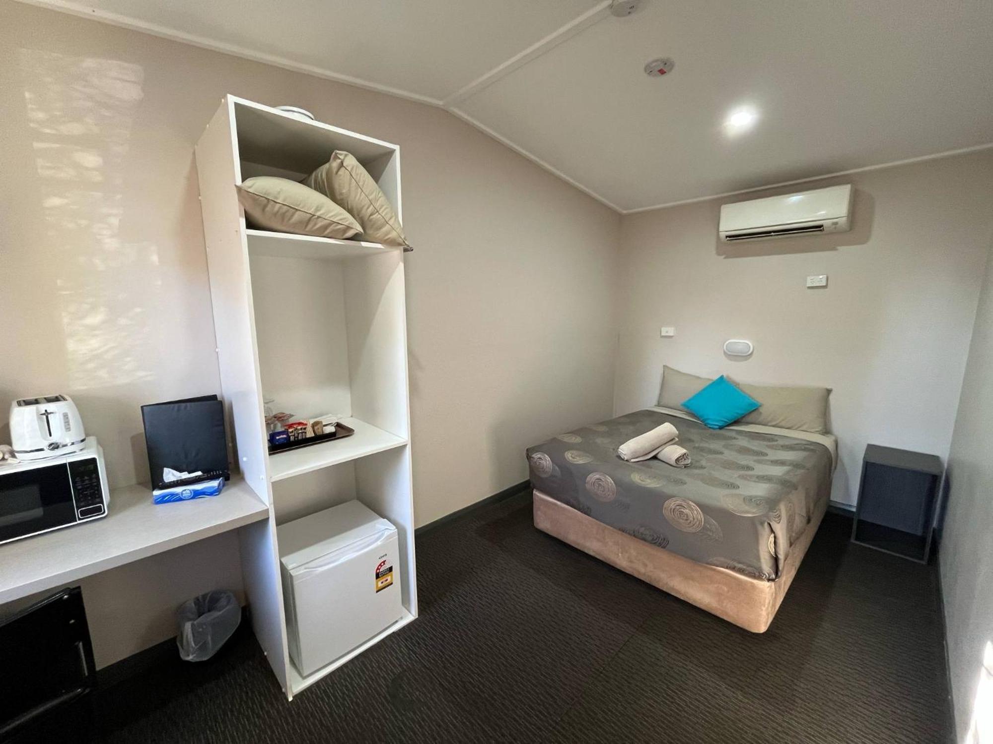 Copper City Motel Кобар Экстерьер фото