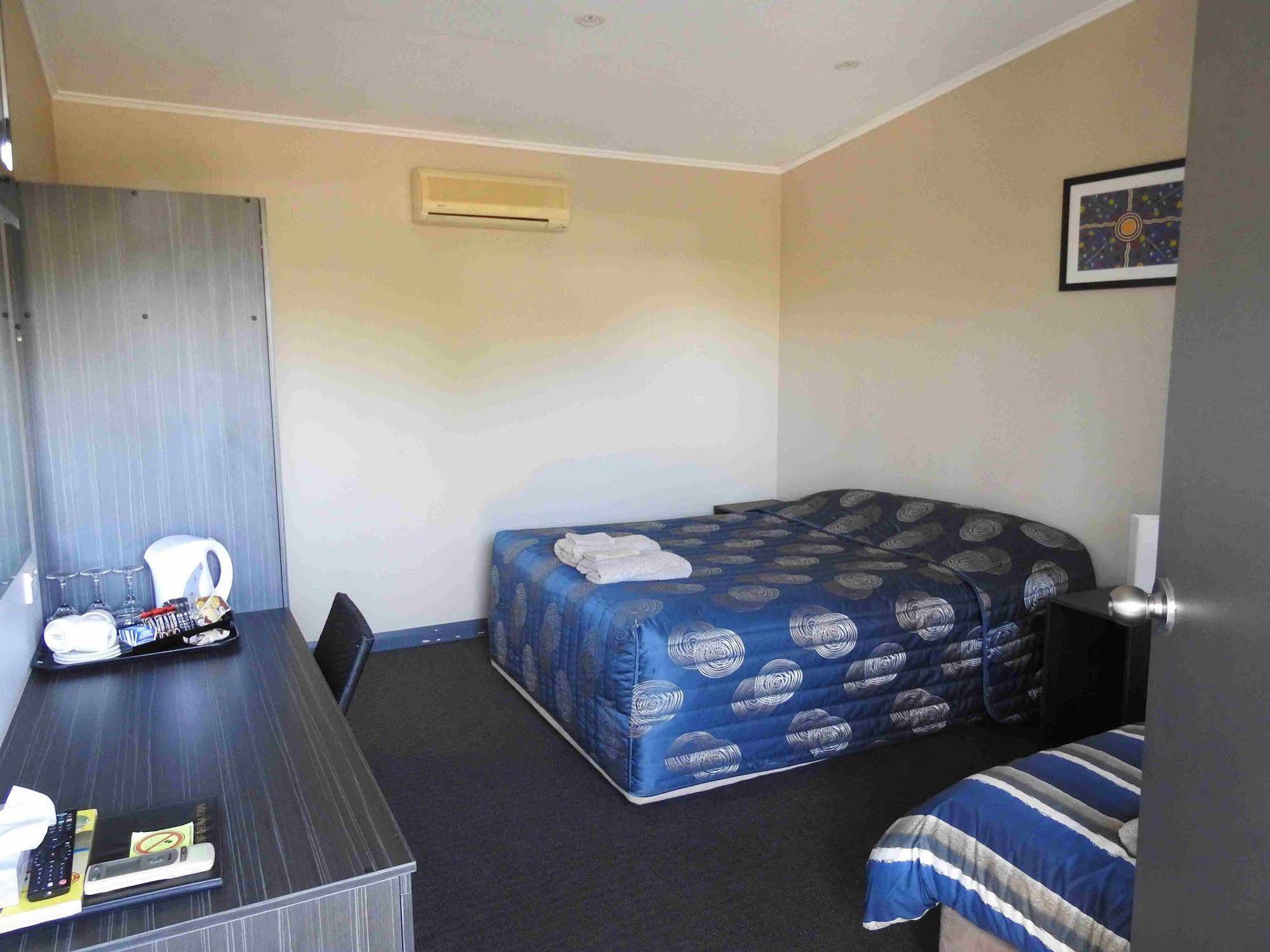 Copper City Motel Кобар Экстерьер фото